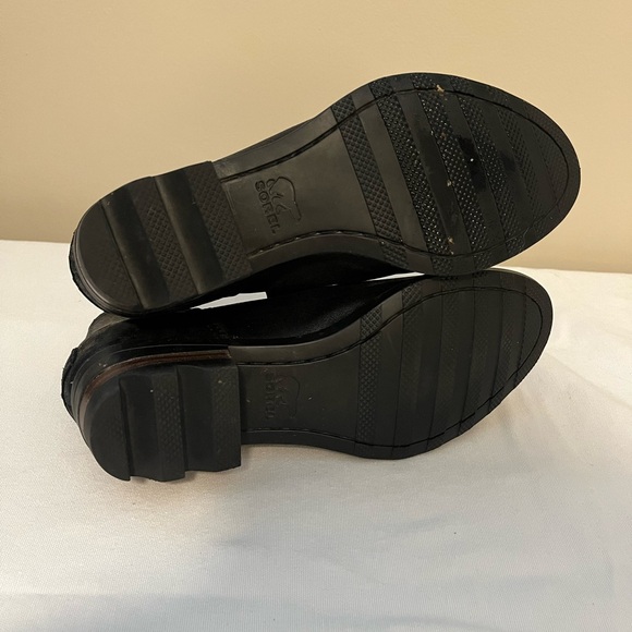 SOREL Lolla Cut Out Women's Black Leather Bootie Ankle Boots Size 6 - Picture 4 of 5